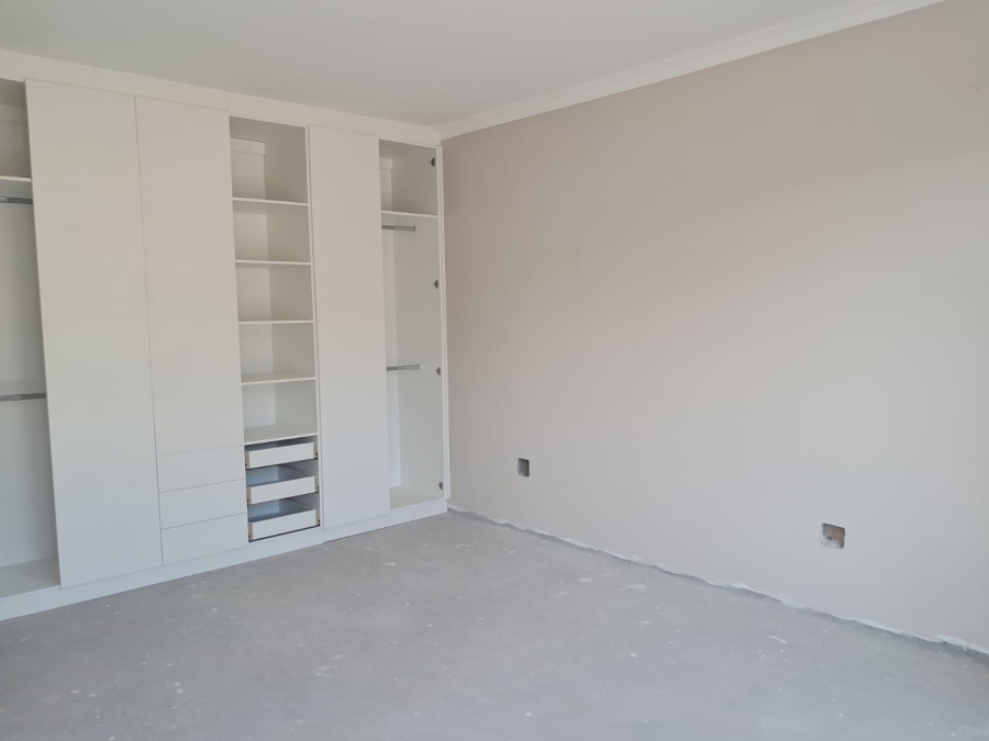 3 Bedroom Property for Sale in St Helena Views Western Cape